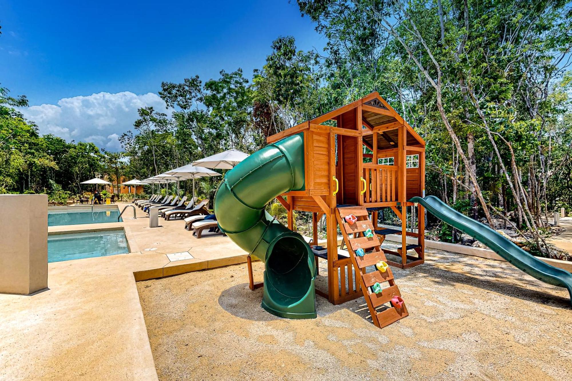 The Hibiscus House Tulum
