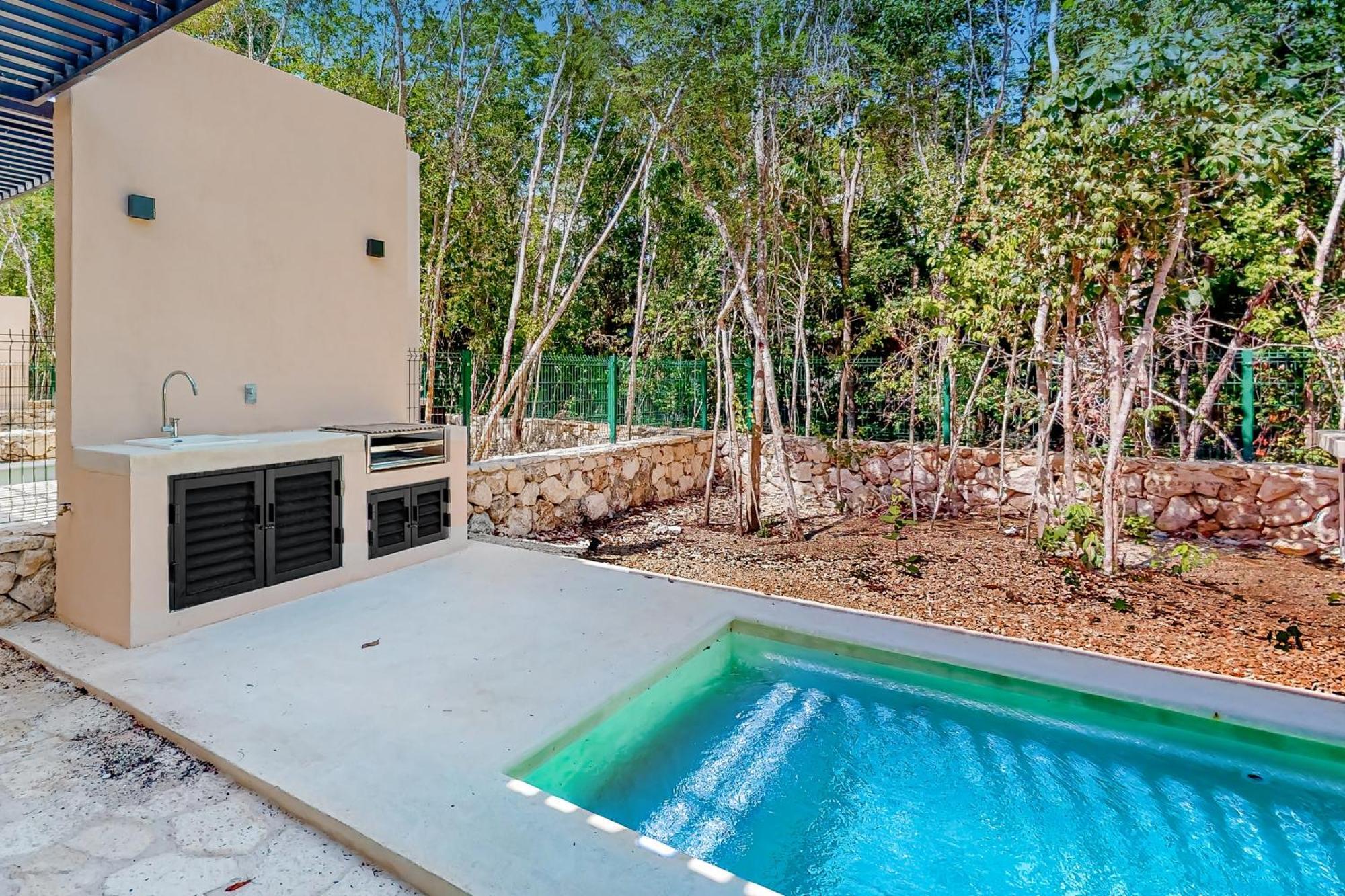 The Hibiscus House